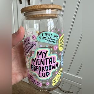 Beer Can 16oz glass cup with straight clear straw and bamboo lid.